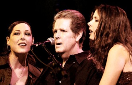 Brian Wilson is joined by daughters Carnie and Wendy Wilson at the El Rey