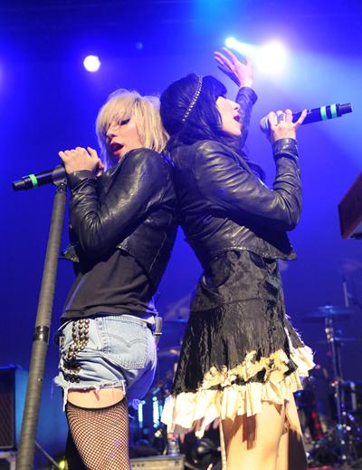 the veronicas in concert
